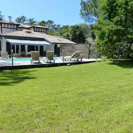 Des Acacias Avec Piscine Chauffee Pour 15 Personnes Entre Et Ocean Wifi Gratuit Villa *