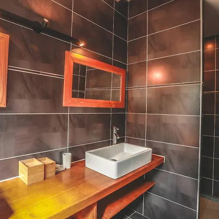 Villa Des Acacias Avec Piscine Chauffee Pour 15 Personnes Entre Et Ocean Wifi Gratuit *
