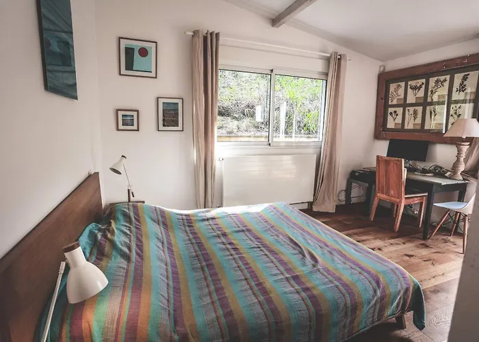 Des Acacias Avec Piscine Chauffee Pour 15 Personnes Entre Et Ocean Wifi Gratuit *